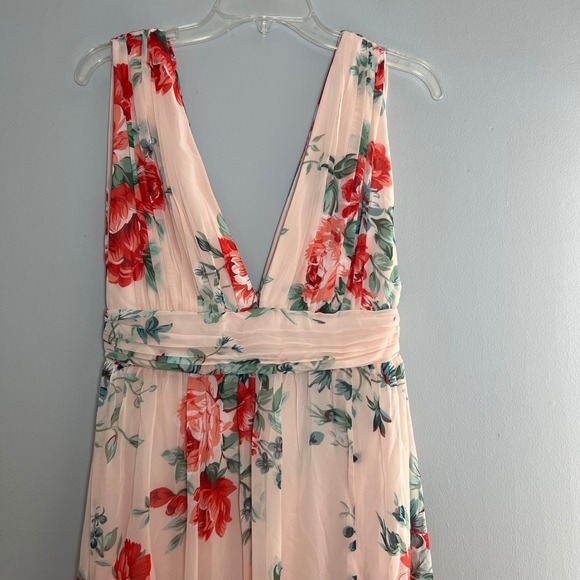 Lulus Blush Floral Plunge Neck Maxi Dress With Slit M Wedding Party Baby NEW - Picture 6 of 10